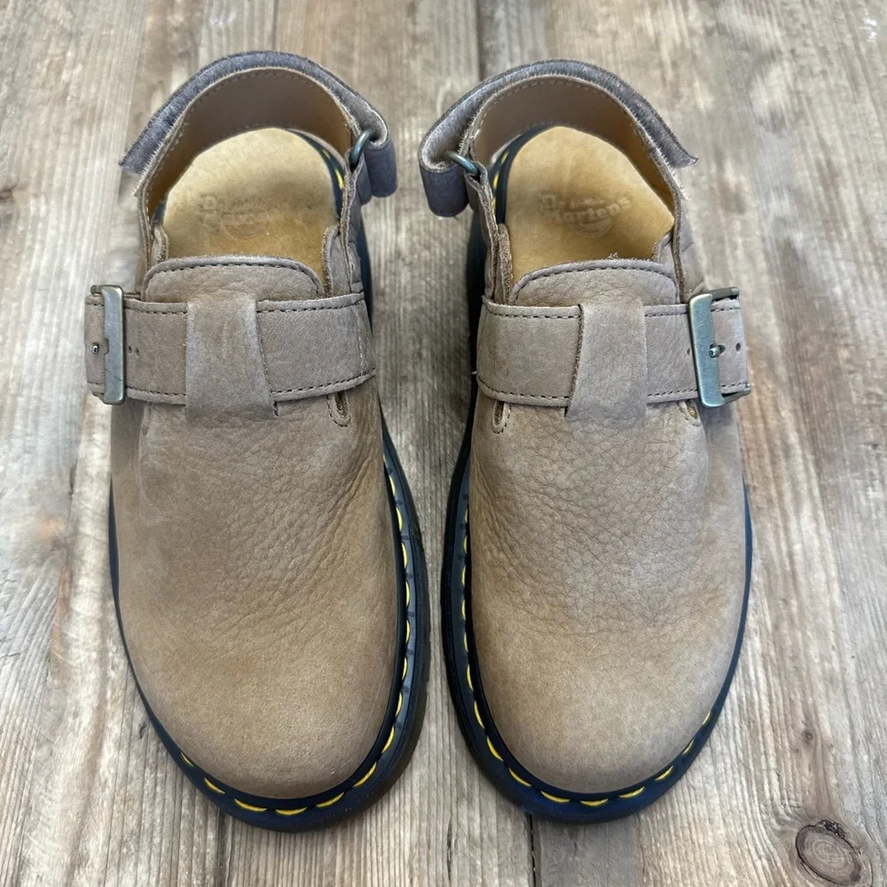 Dr. Martens Brown Leather Women’s Loafers Size 6 $150 - Picture 2 of 9